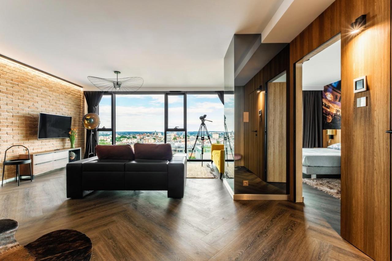 Skyview Suite - Niepowtarzalny Widok I Basen 卢布林 外观 照片