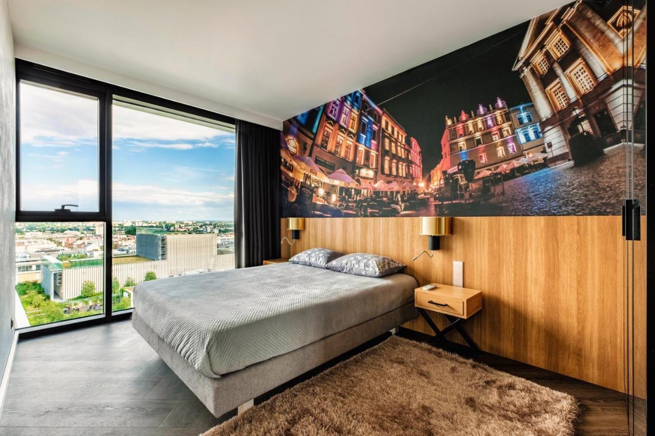 Skyview Suite - Niepowtarzalny Widok I Basen 卢布林 外观 照片